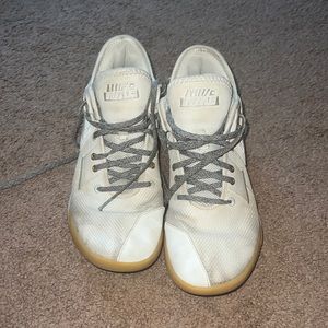 Nike Airmax volleyball shoes